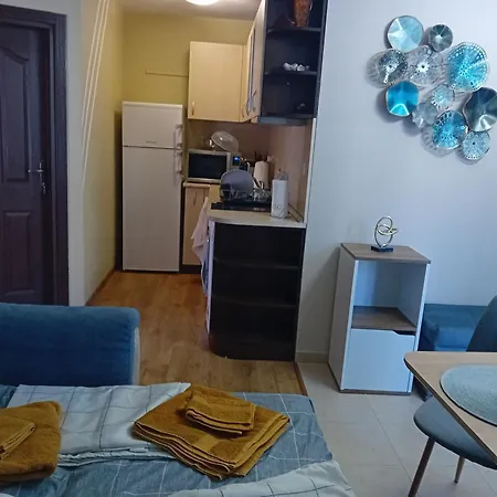 тристаен еуфория, влас Apartament *