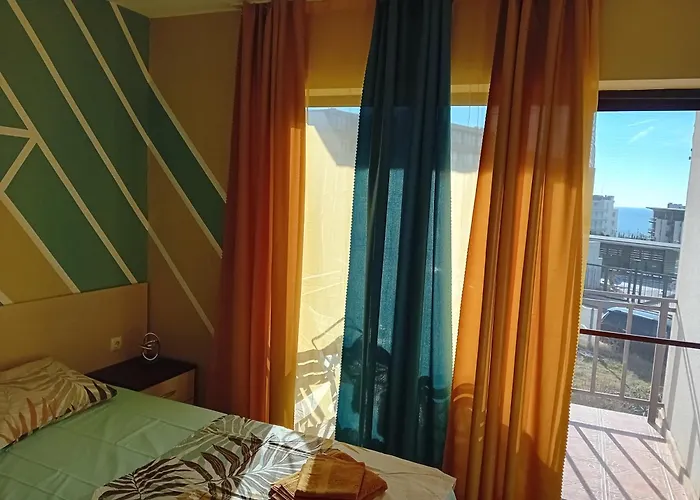 Appartamento тристаен еуфория, влас