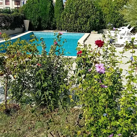 公寓 тристаен еуфория, влас 圣弗拉斯